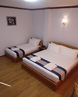 City Light Hotel