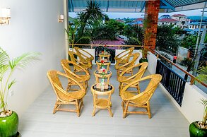 City Light Hotel