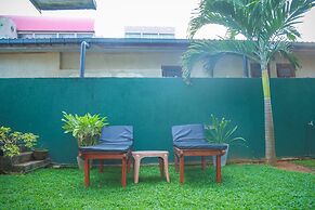 Hasaranga Holiday House
