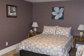 Fox Point Inn
