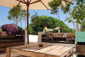 Salty's Kitesurf Village