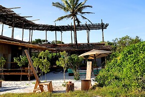 Salty's Kitesurf Village