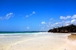 Salty's Kitesurf Village