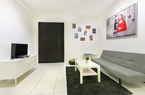 Akademik Suites