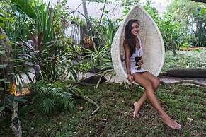 White Banana Beach Club