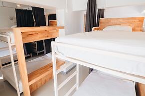 Loyy Hotel - Hostel