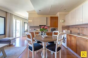 Unit 613 Cape Royale Apartments