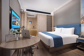 Naive S Hotel