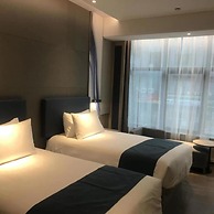 Naive S Hotel