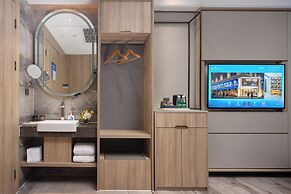 Naive S Hotel