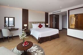 Regalia Gold Hotel