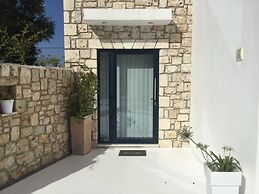 Dion Suite And Spa In Zakynthos