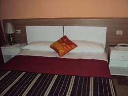 Hotel Mirage