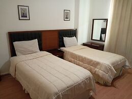 Seleen Hotel Suites