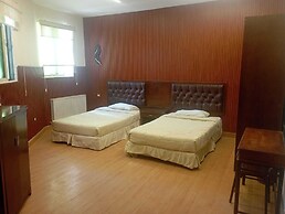 Seleen Hotel Suites