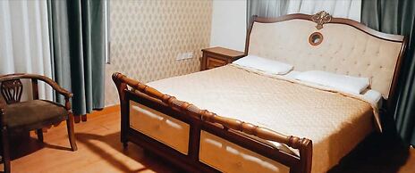 Seleen Hotel Suites