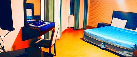 Seleen Hotel Suites