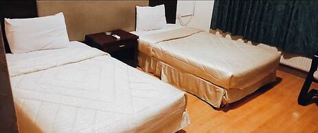 Seleen Hotel Suites