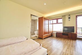 First Shanhai Hotel