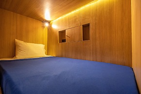 Patong Poshtel - Adults Only - Hostel