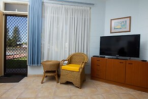 Forster Lodge 6