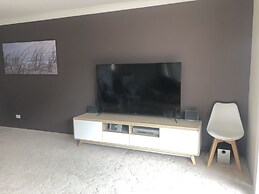 Renas Court Unit 6