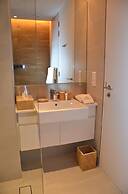 4BR Apt on Bluewater Island