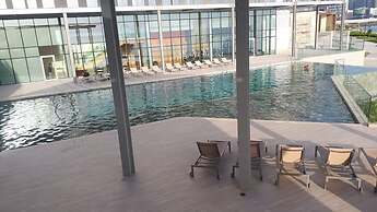 4BR Apt on Bluewater Island