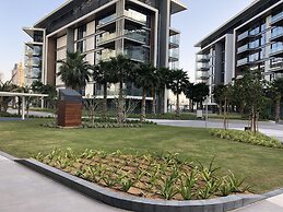 4BR Apt on Bluewater Island