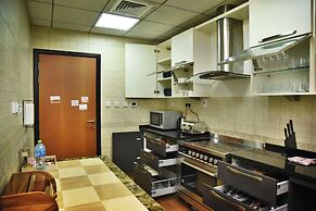 Luxury 4BR Apartment in Horizon Towers
