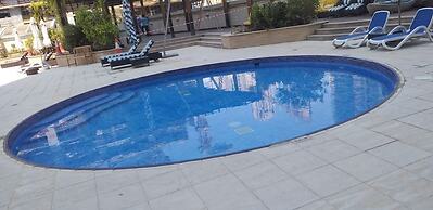Luxury 4BR Apartment in Horizon Towers