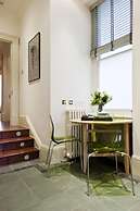 Gledhow Gardens by Onefinestay
