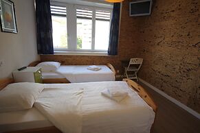 Hotel Abaca