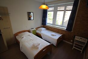 Hotel Abaca