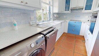 Caribbean Estate Deluxe