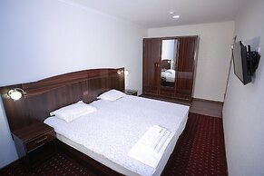 Reikartz Surxon Termez