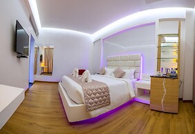 La Vivanta Hotel