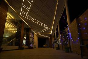 La Vivanta Hotel