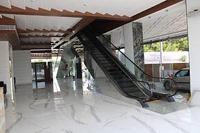 La Vivanta Hotel