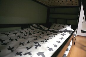 Maru House - Hostel