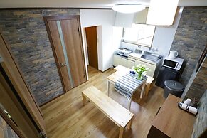 Maru House - Hostel