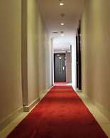 Red White Hotel