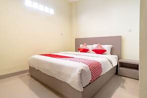 OYO 1185 Bukit Toedjoeh Residence Syariah