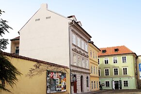 Teytz Apartments