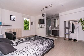 Private & Comfortable Apartments