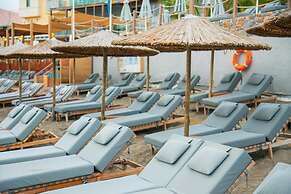 Akasha Beach Hotel & Spa