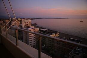 Twin Towers Hotel