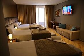 Twin Towers Hotel