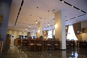 Twin Towers Hotel