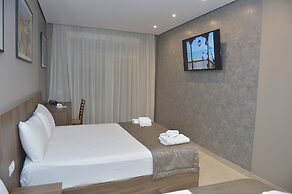 Twin Towers Hotel